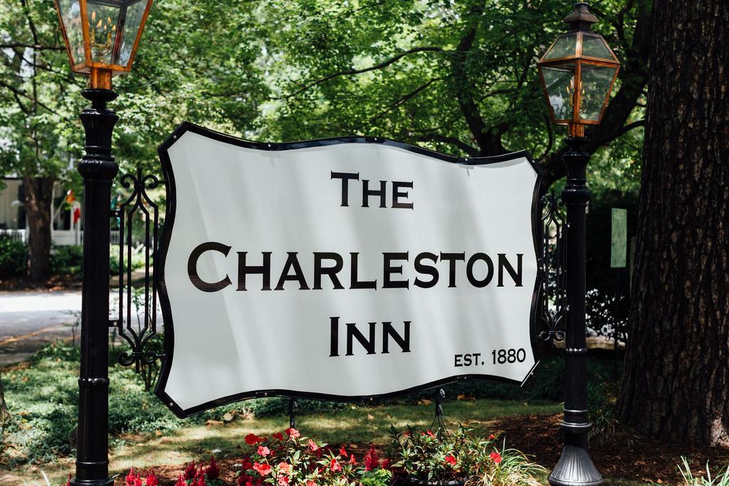 The Charleston Inn Hendersonville Nc Exterior photo